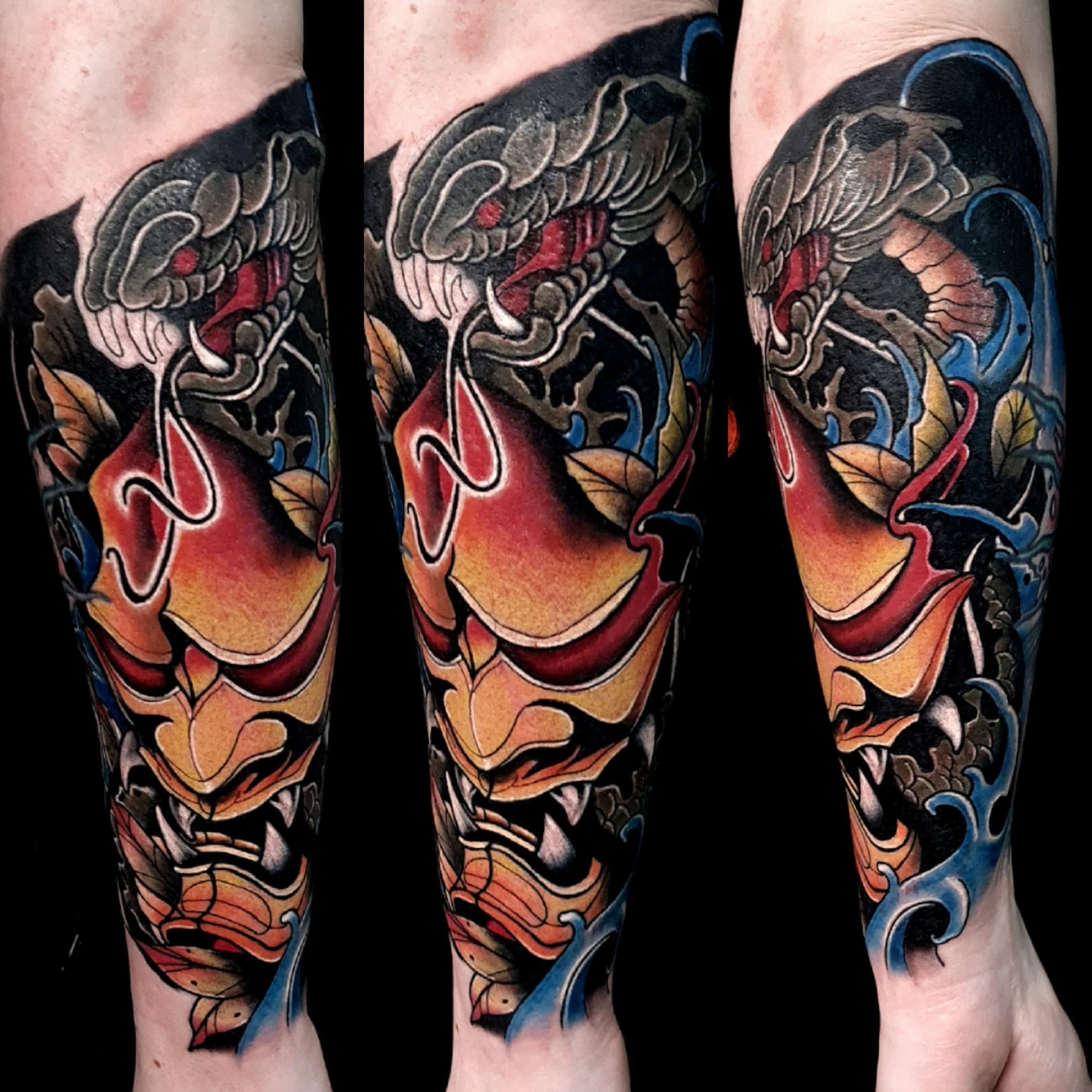 Kolorowy japonski tatuaz maski hannya z wezem w stylu neo-tradycyjnym na lydce